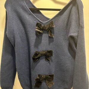 Molly Bracken Navy V-Neck Velvet Bow Sweater - xs/s